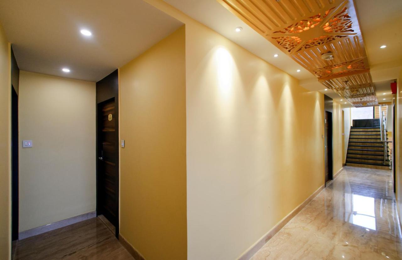 Hotel Golden Palace Kolkata Exterior photo